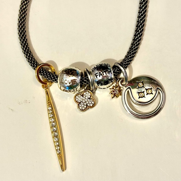 🆕 Brighton Contempo Ice Amulet in gold with clear crystals Retired NWOT - Picture 4 of 6